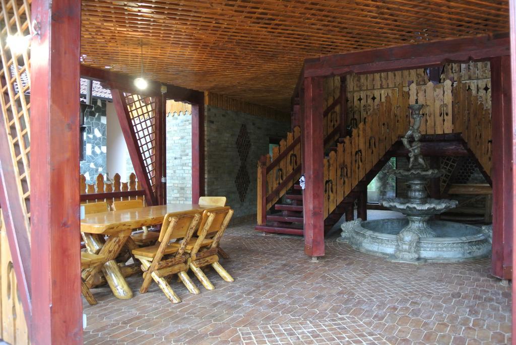 Pensiune Restaurant Piatra Craiului Dîmbovicioara Eksteriør billede