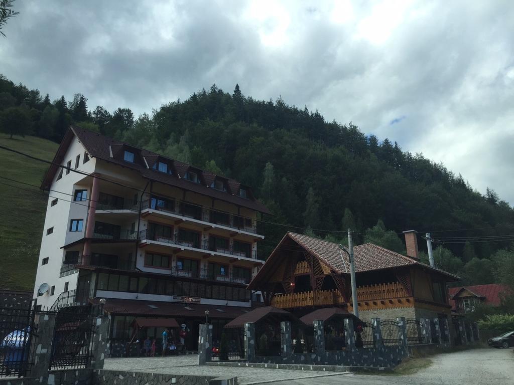 Pensiune Restaurant Piatra Craiului Dîmbovicioara Eksteriør billede
